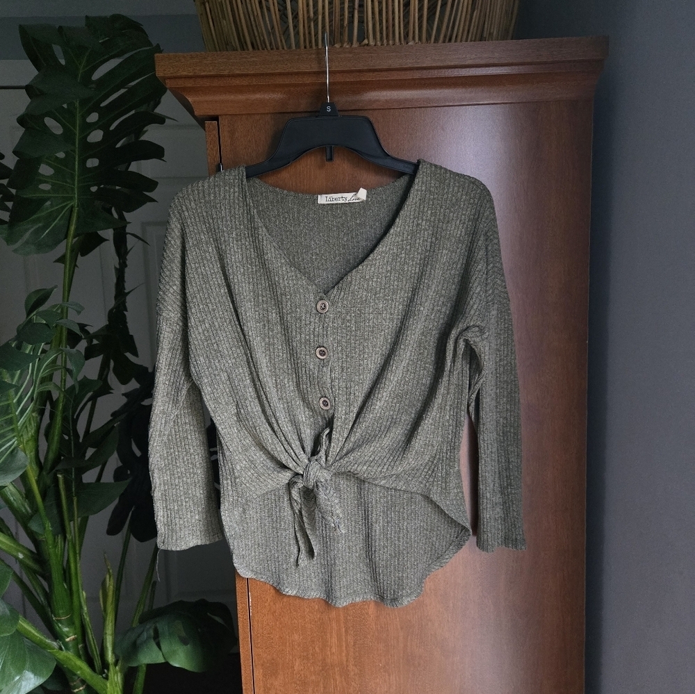 Liberty Love Tie Front Button Up Long Sleeve Top Heathered Green